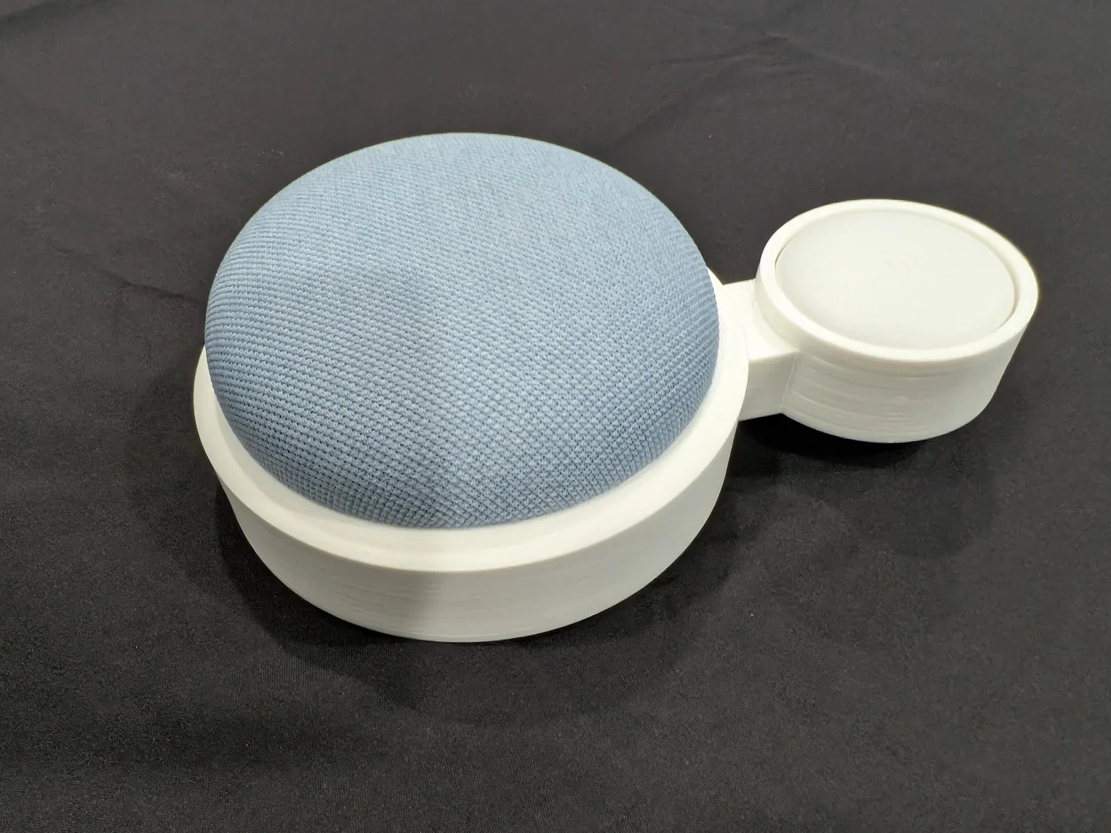 Google Nest Mini Wall Mount | Gen 1 and Gen 2 Cable Management — product view 4